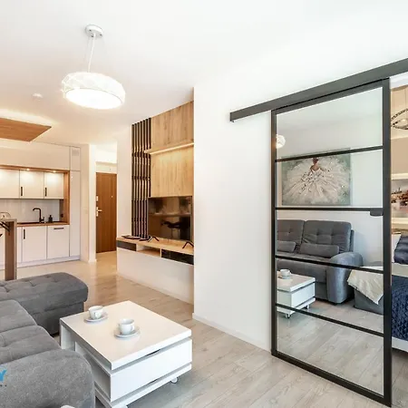 Bluesky - Karkonoska 13, Z Widokiem Na Gory, Blisko Szlakow I Wyciagow, W Zielonej Okolicy Апартаменты *