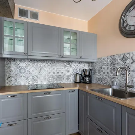 Bluesky: Mountain View Retreat Near Trails Apartment Karpacz